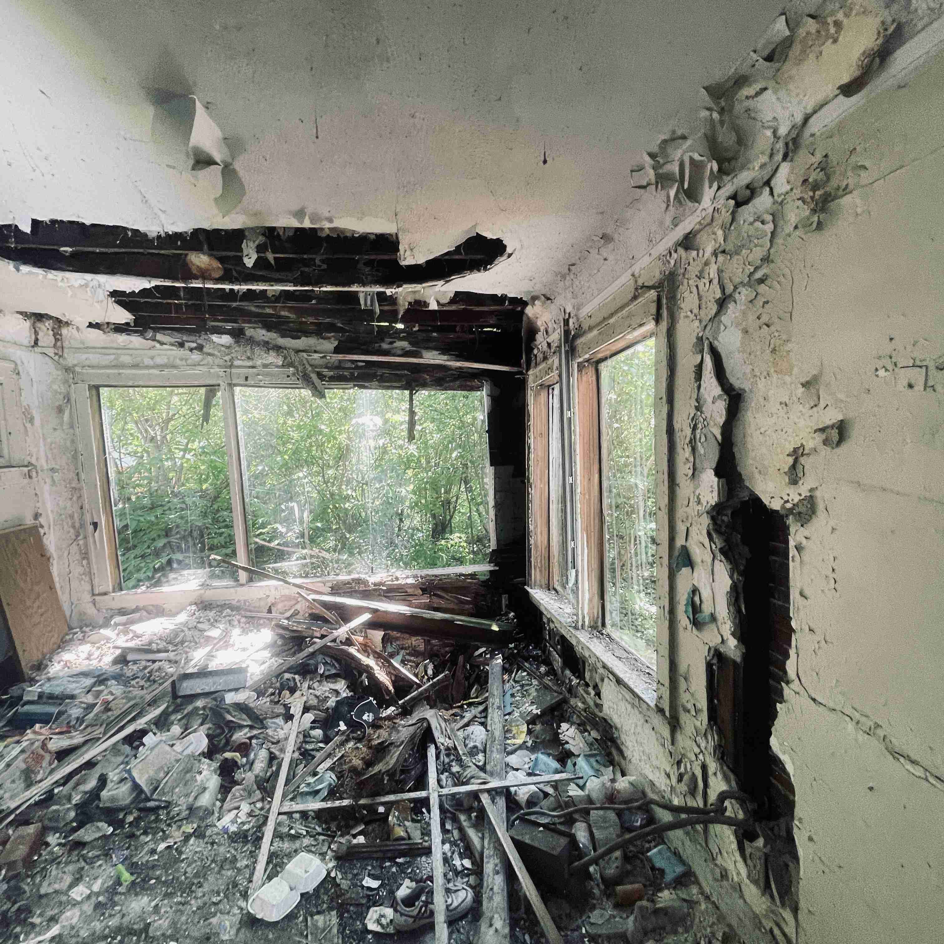 2537 Fullerton (38).jpg